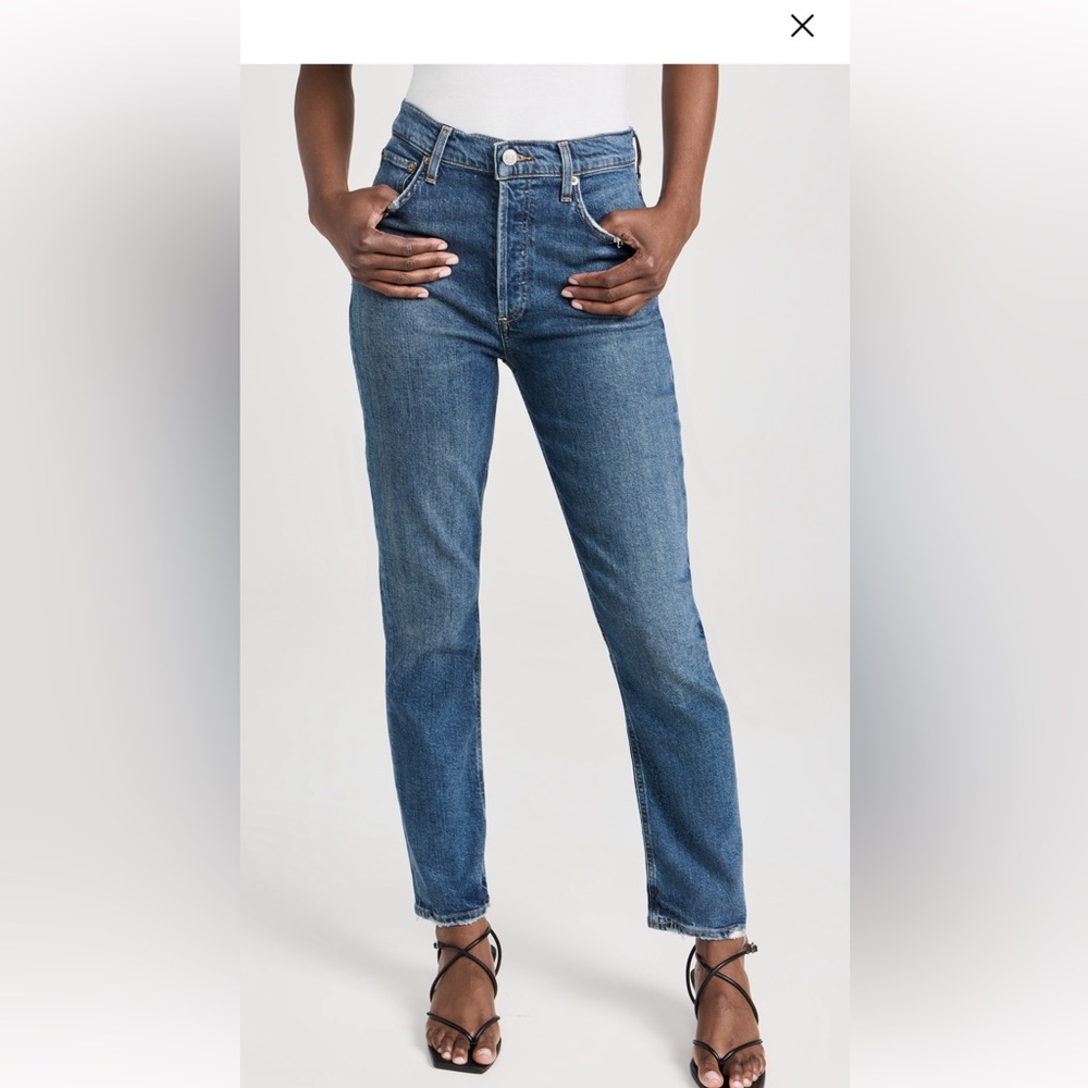 NWT AGOLDE Riley Long: High Rise Straight Jeans.  Size 25. Color Pose.